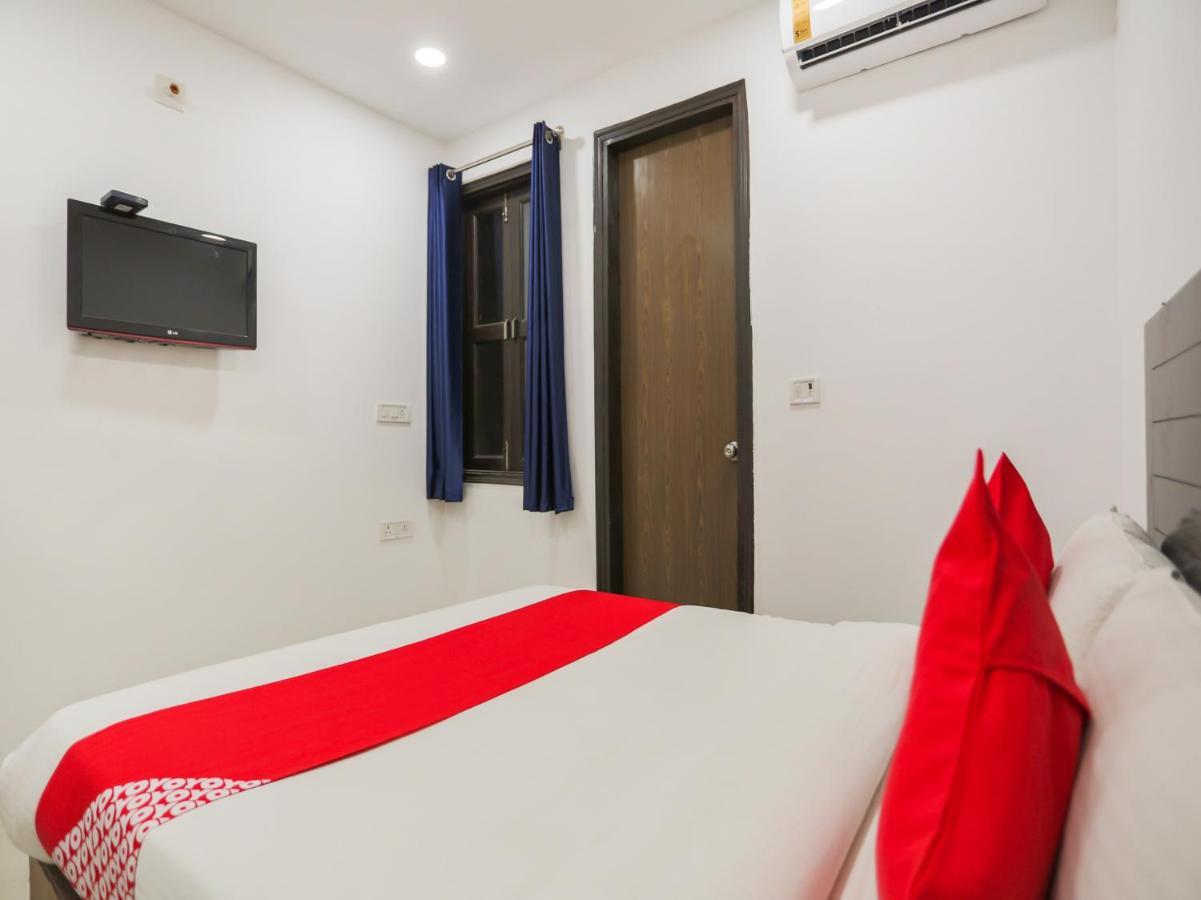 Oyo 74279 Prime Rohini 3*
